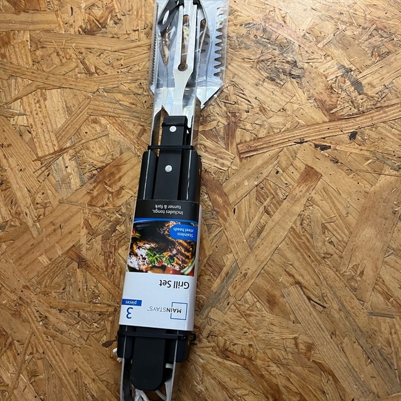 Mainstays 3 Piece Stainless Steel Barbecue Grill Tool Set - Picture 4 of 7